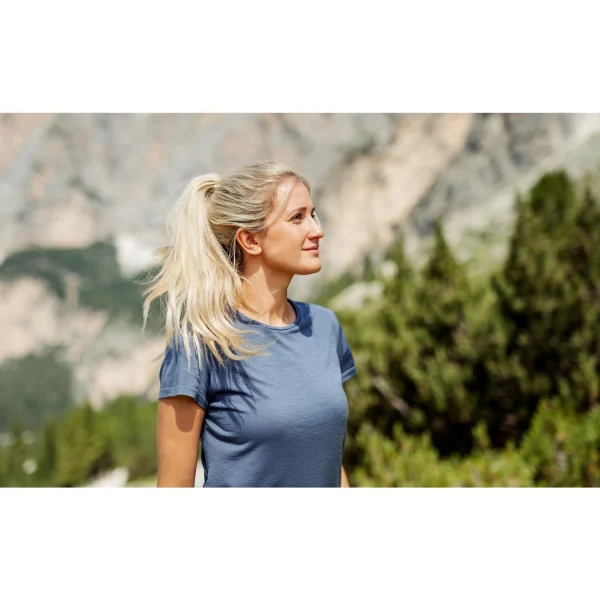 LaMunt ALEXANDRA LOGO TEE Damen T-Shirt 4